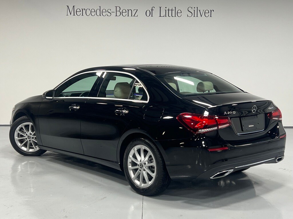 2022 Mercedes Benz A 220 4MATIC photo 3