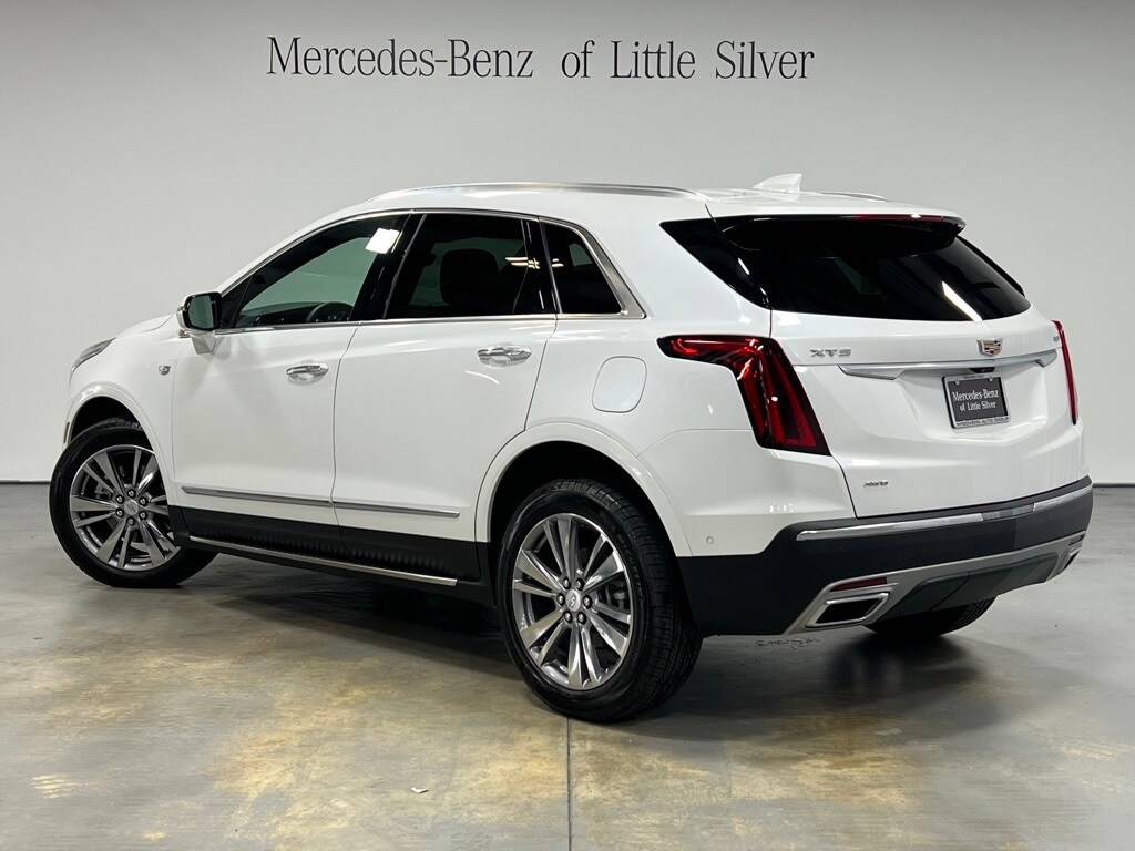 2025 Cadillac XT5 Premium Luxury photo 2