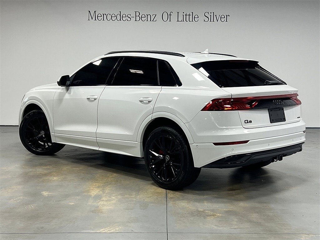 2021 Audi Q8 55 Premium photo 3