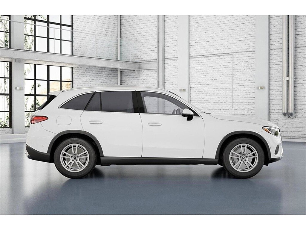 2026 Mercedes Benz GLC 300 4MATIC photo 2