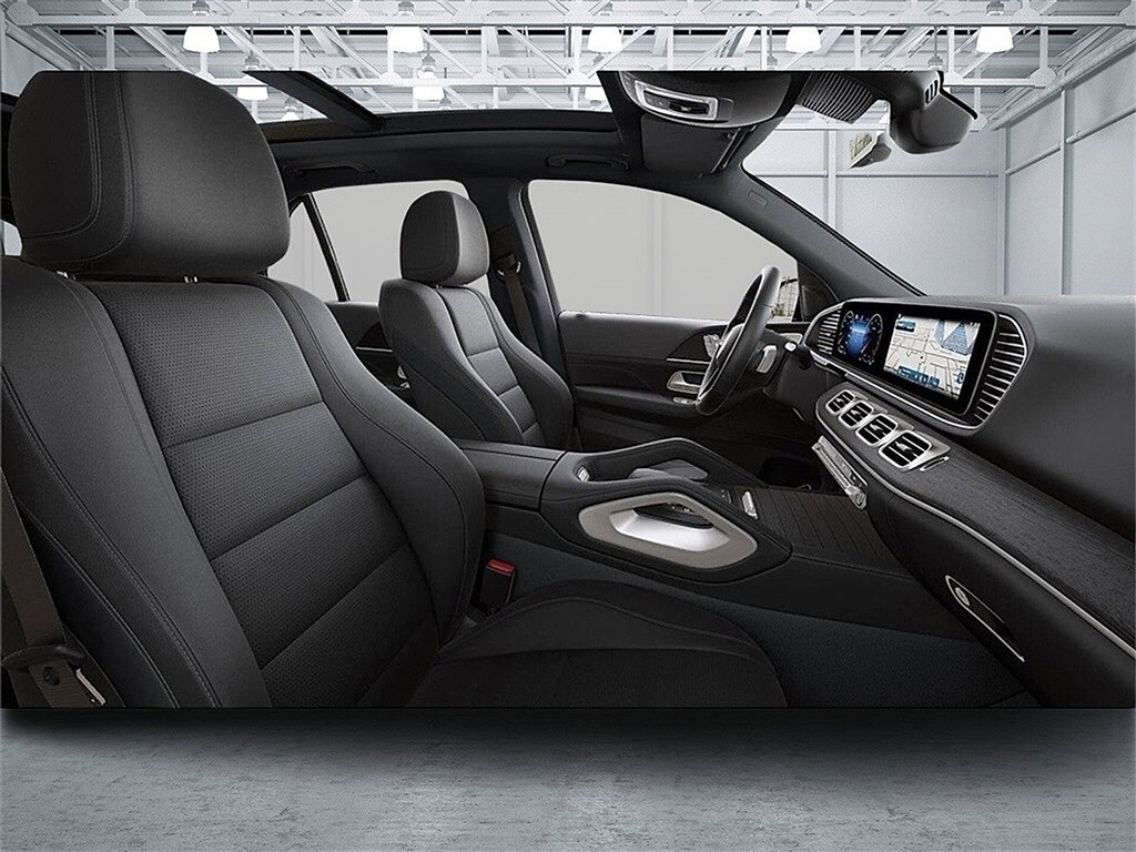 2025 Mercedes Benz GLE 350 4MATIC photo 4