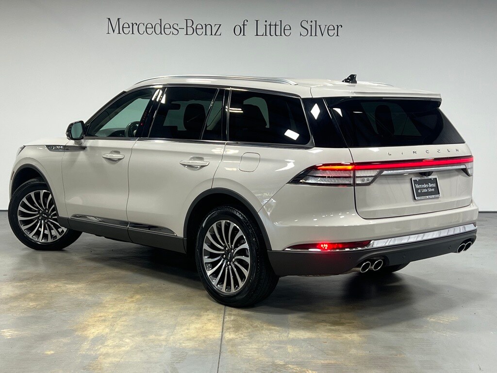 2022 Lincoln Aviator Reserve photo 3