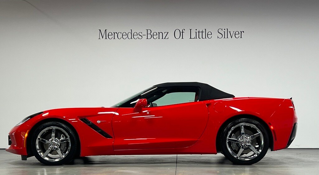 2015 Chevrolet Corvette Stingray Convertible 1LT photo 2