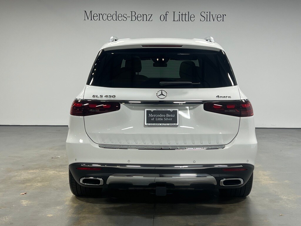 2025 Mercedes Benz GLS 450 4MATIC photo 4