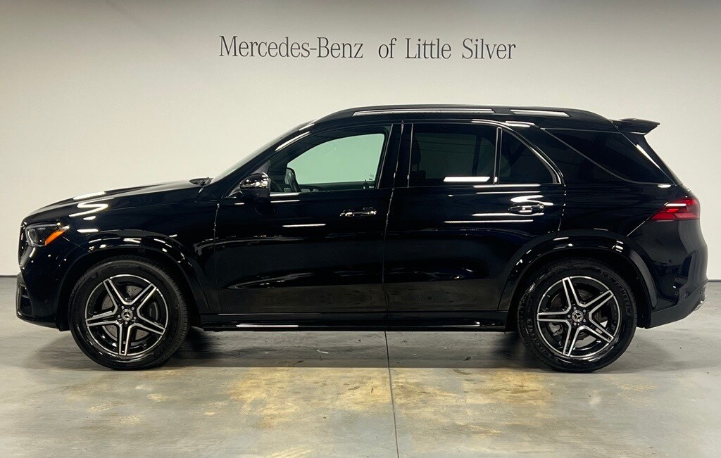 2025 Mercedes Benz GLE 350 4MATIC photo 2