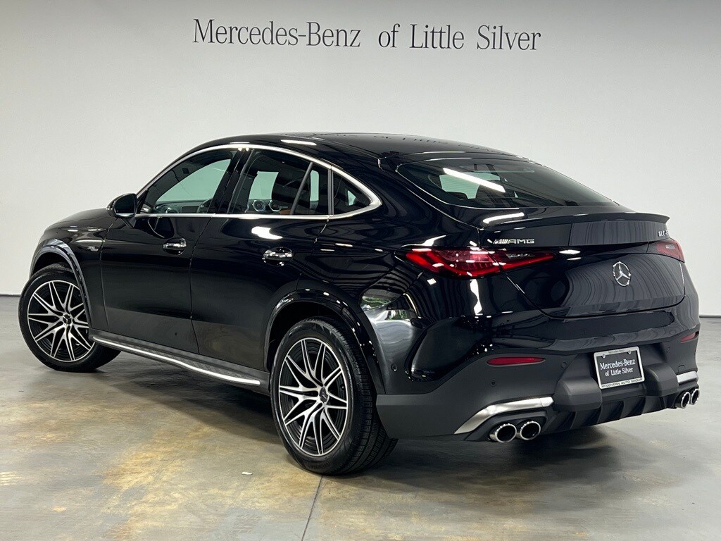 2025 Mercedes Benz GLC 43 AMG 4MATIC photo 3