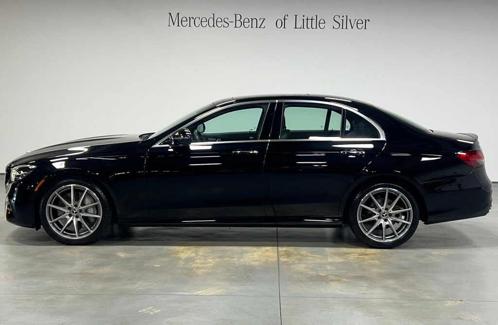 2022 Mercedes Benz E 350 4MATIC photo 2