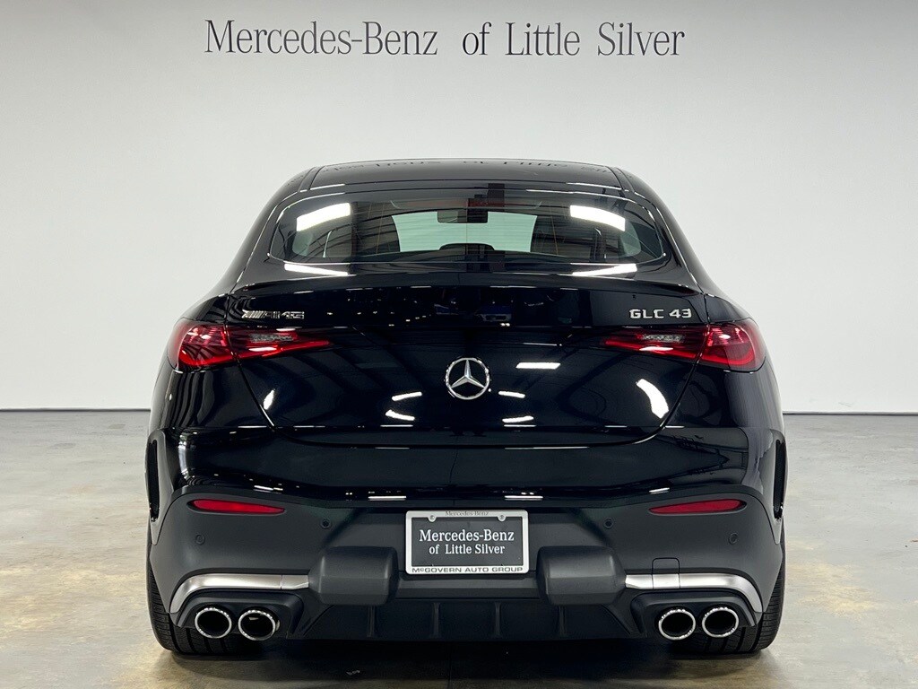 2025 Mercedes Benz GLC 43 AMG 4MATIC photo 4