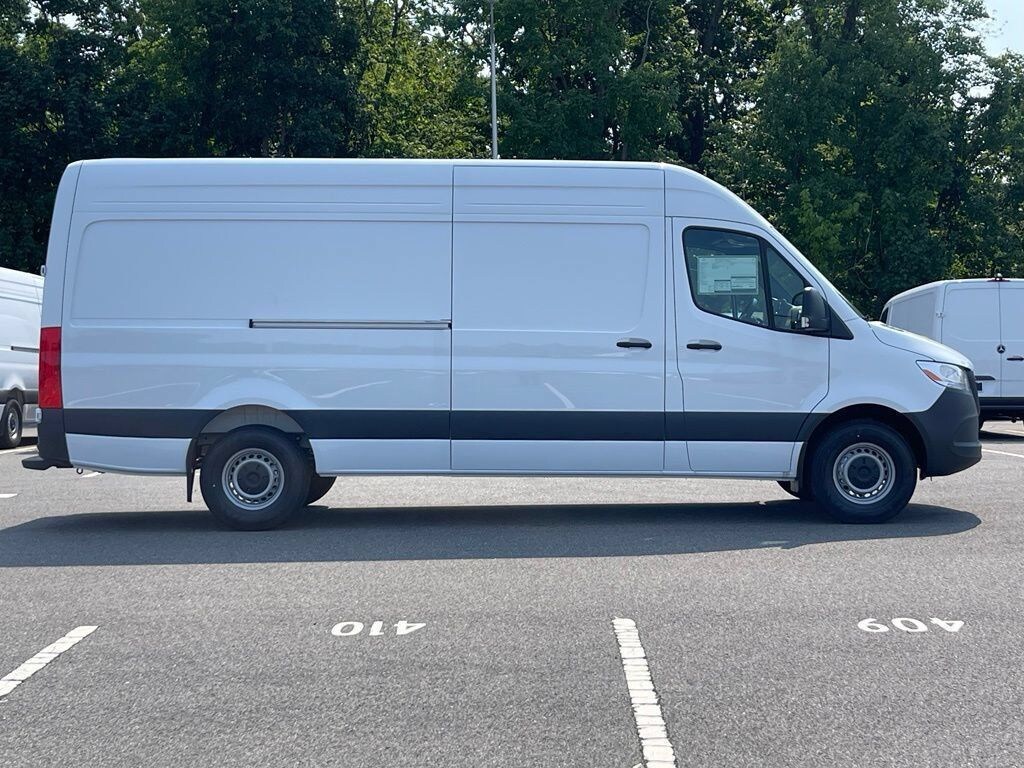 New 2026 Mercedes-Benz Sprinter 2500 High Roof 4-Cyl Diesel HO Van Cargo Van