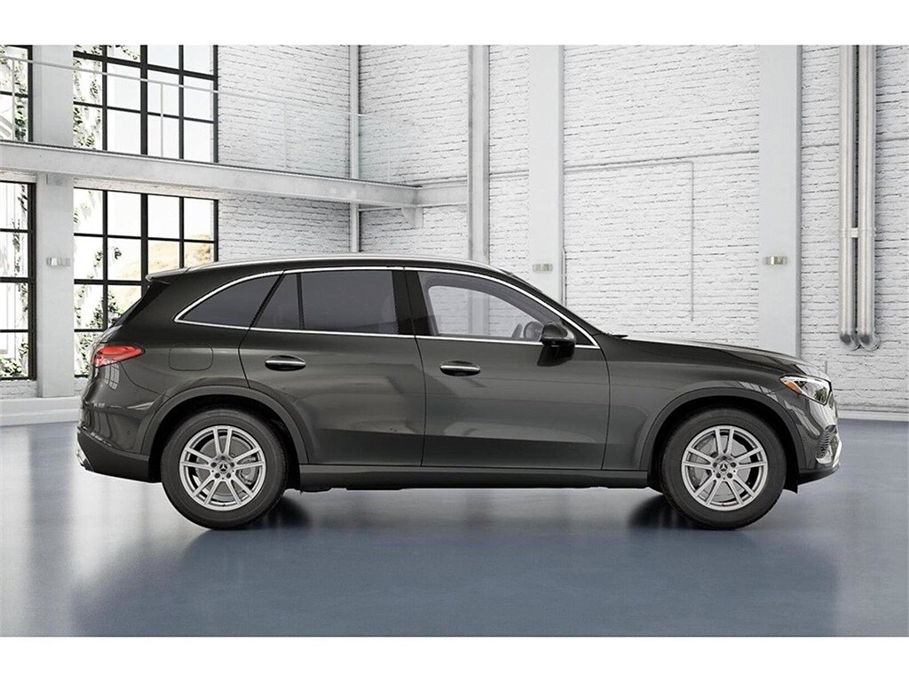 2026 Mercedes Benz GLC 300 4MATIC photo 2