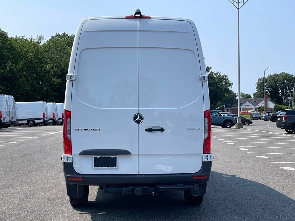 New 2025 Mercedes-Benz Sprinter 2500 Standard Roof 4-Cyl Diesel Van Cargo Van
