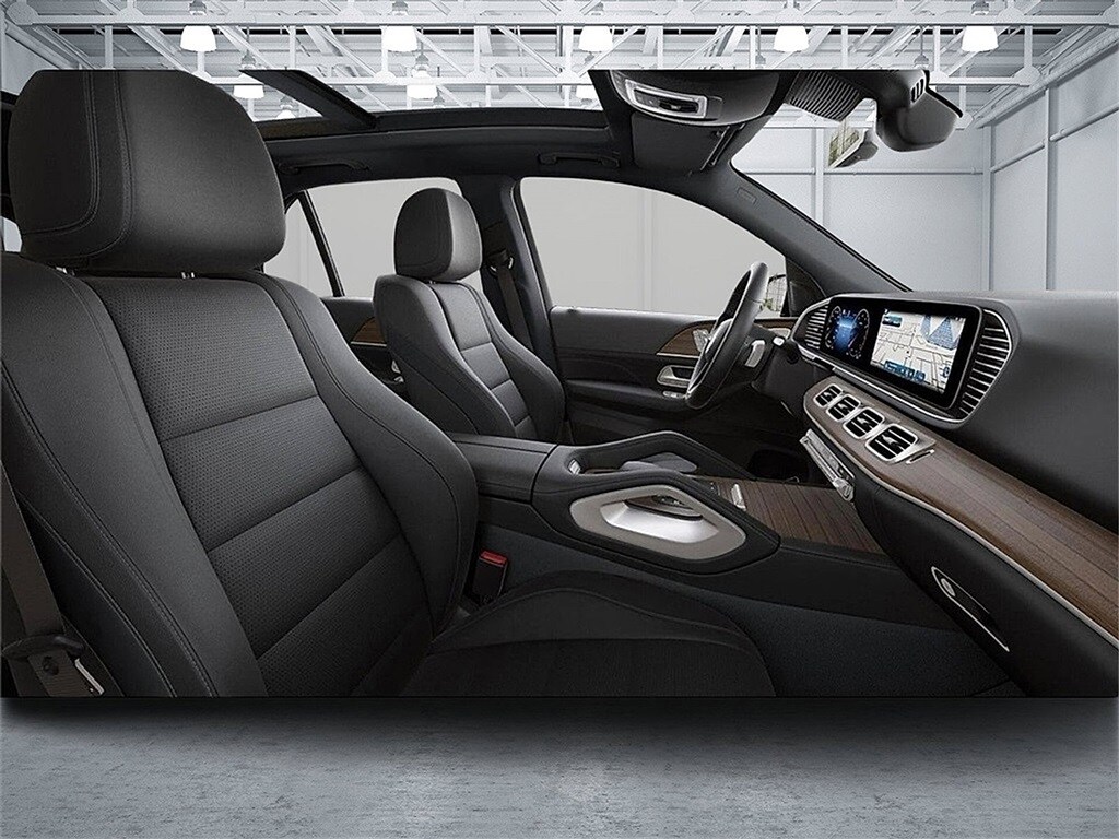 2025 Mercedes Benz GLE 350 4MATIC photo 3