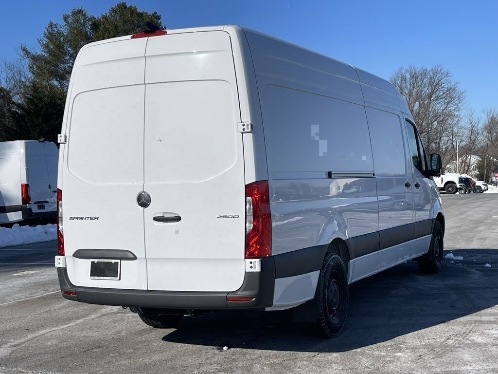 New 2025 Mercedes-Benz Sprinter 2500 High Roof 4-Cyl Diesel HO Van Cargo Van