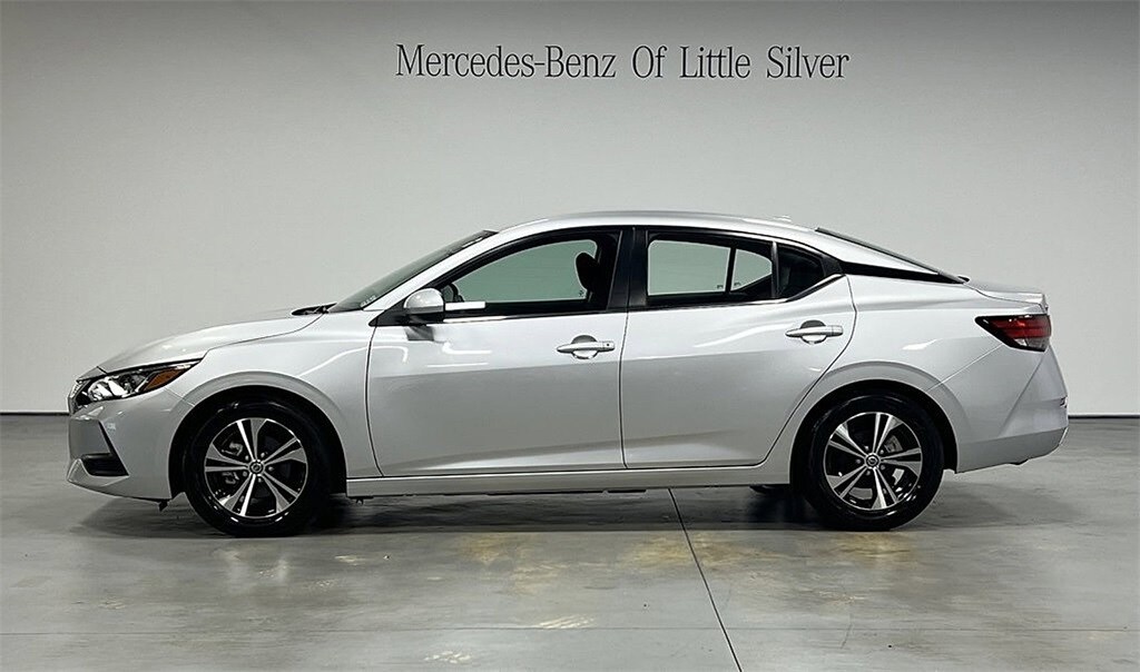 2022 Nissan Sentra SV photo 2
