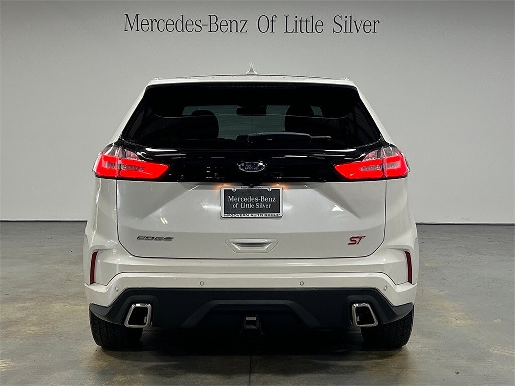 2019 Ford Edge ST photo 4