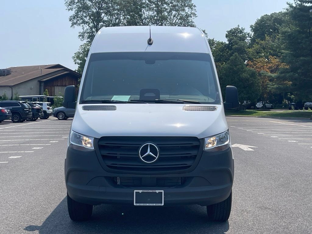 New 2025 Mercedes-Benz Sprinter 2500 Standard Roof 4-Cyl Diesel Van Cargo Van