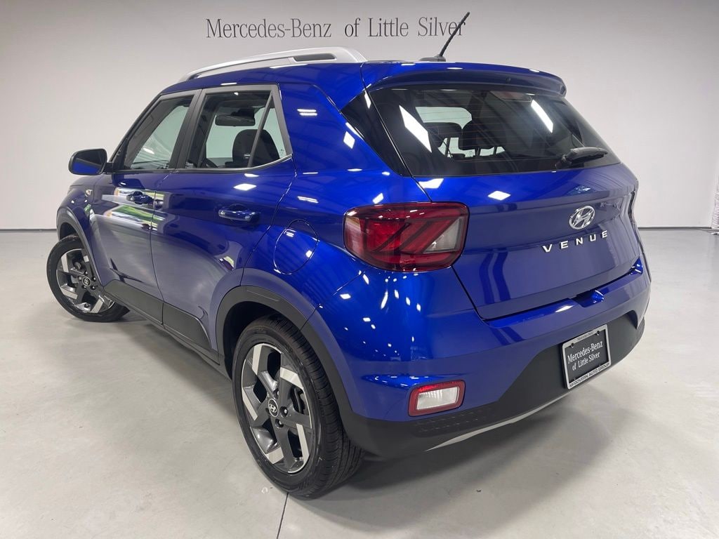 Used 2024 Hyundai Venue Limited SUV