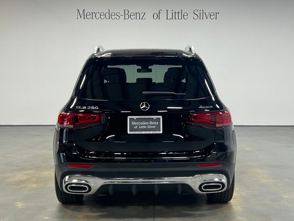 2022 Mercedes Benz GLB 250 4MATIC photo 4