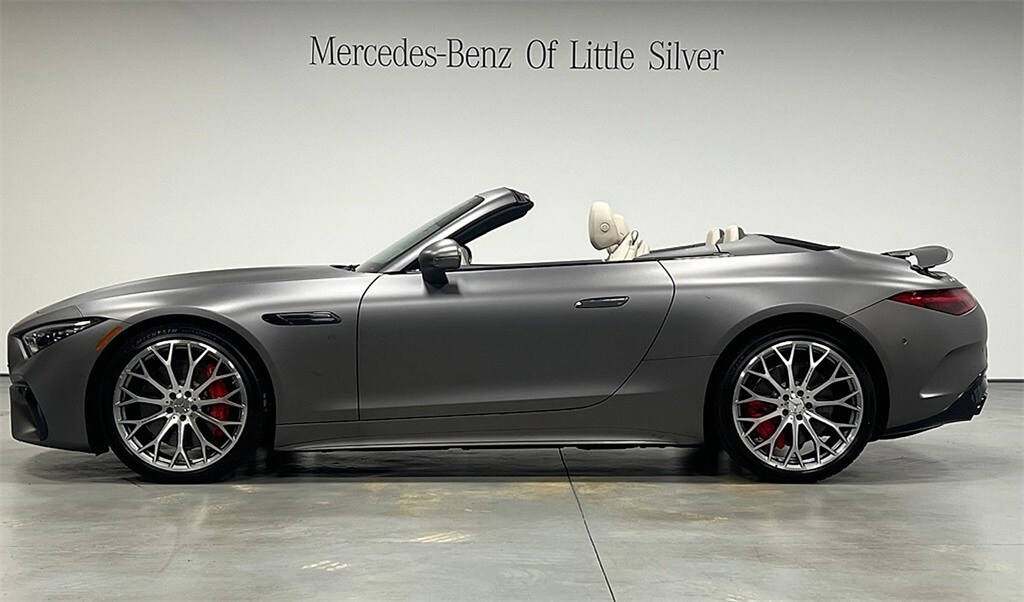 2022 Mercedes Benz SL 55 AMG photo 3