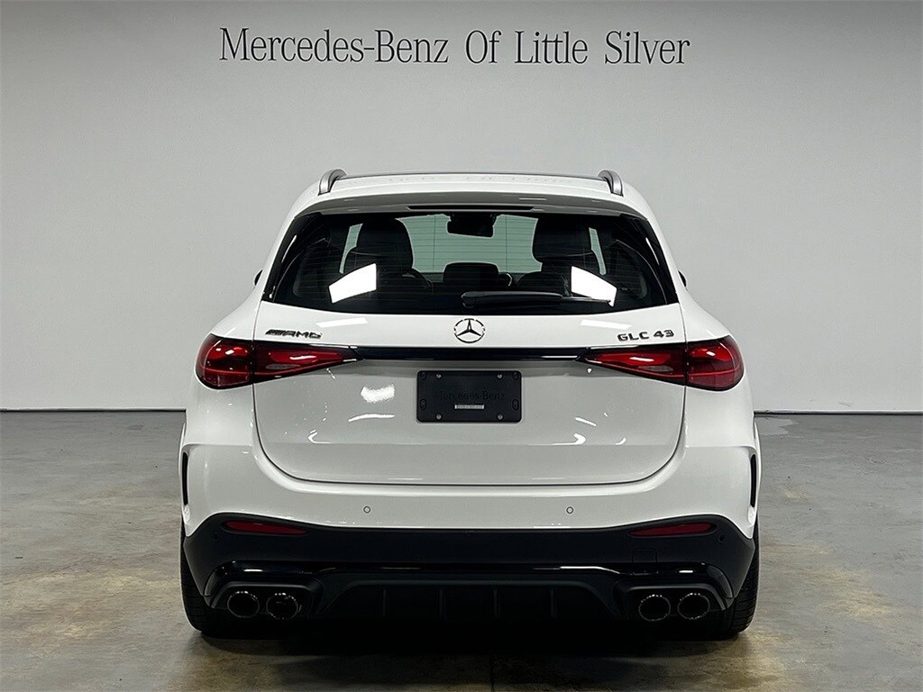 2025 Mercedes Benz GLC 43 AMG 4MATIC photo 4