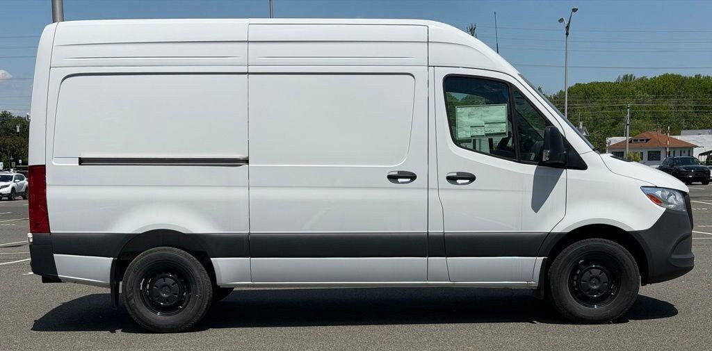 New 2025 Mercedes-Benz Sprinter 2500 Standard Roof 4-Cyl Diesel Van Cargo Van
