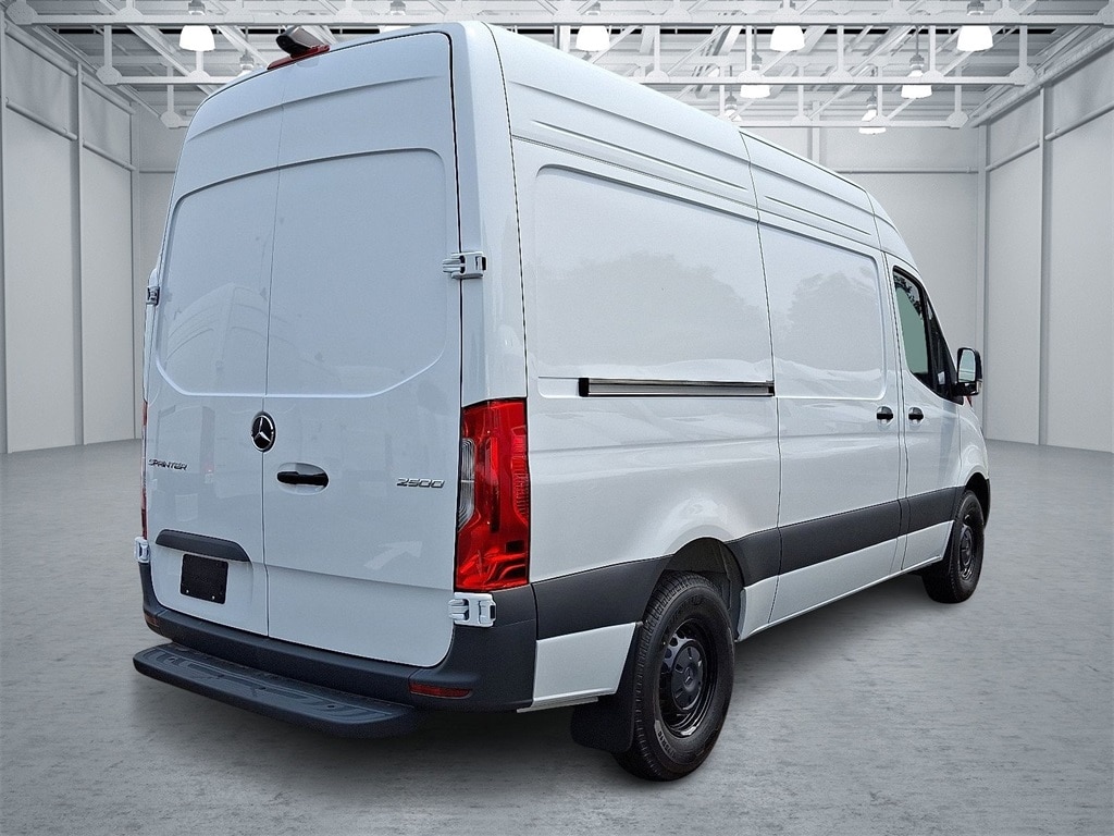 New 2025 Mercedes-Benz Sprinter 2500 Standard Roof 4-Cyl Diesel HO Van Cargo Van