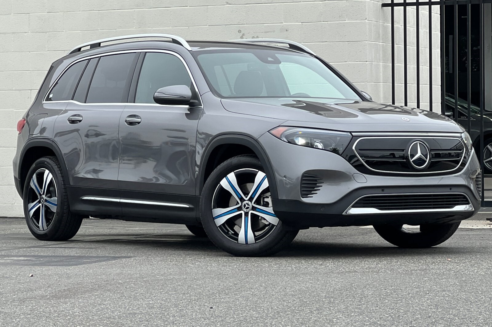 Certified 2023 Mercedes-Benz EQB Base with VIN W1N9M0KB4PN076403 for sale in Signal Hill, CA