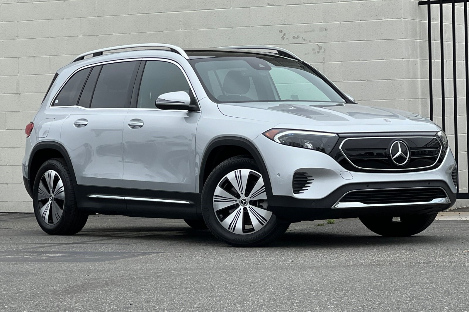 Certified 2023 Mercedes-Benz EQB Base with VIN W1N9M0KB9PN065493 for sale in Signal Hill, CA