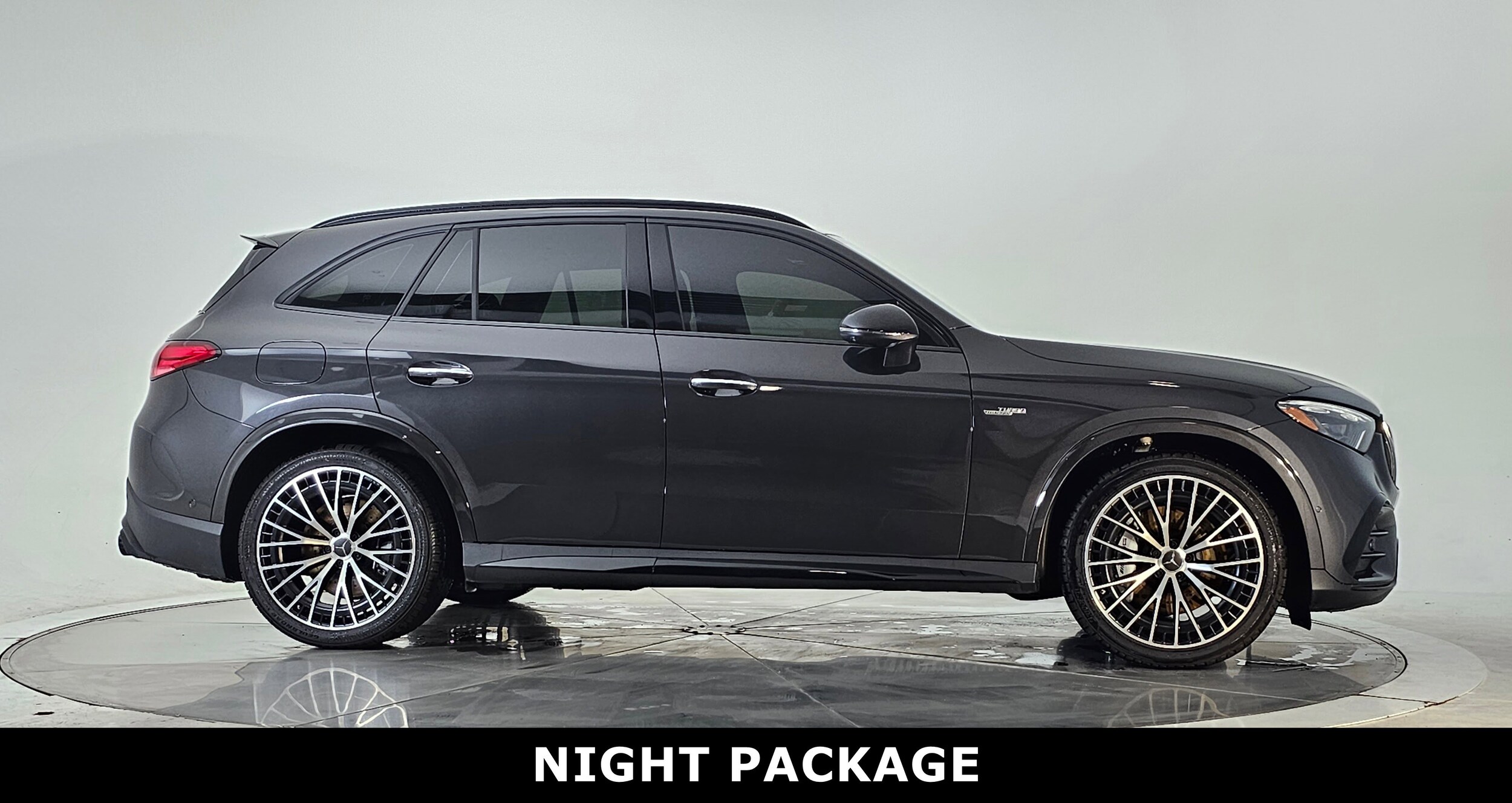 2024 Mercedes Benz GLC AMG 43 4MATIC photo 2