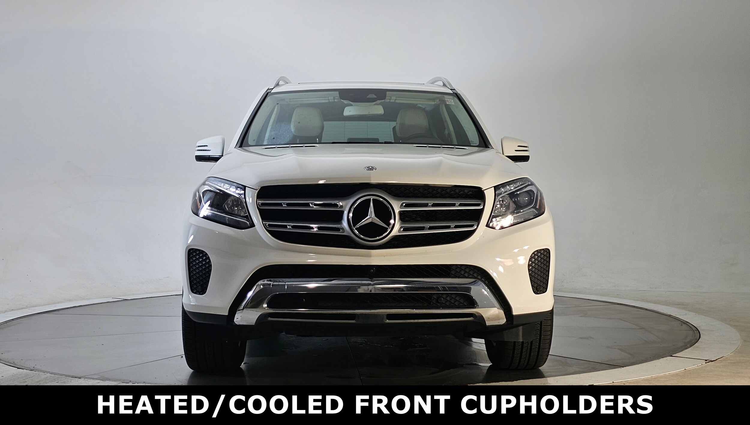 2019 Mercedes Benz GLS 450 4MATIC photo 4