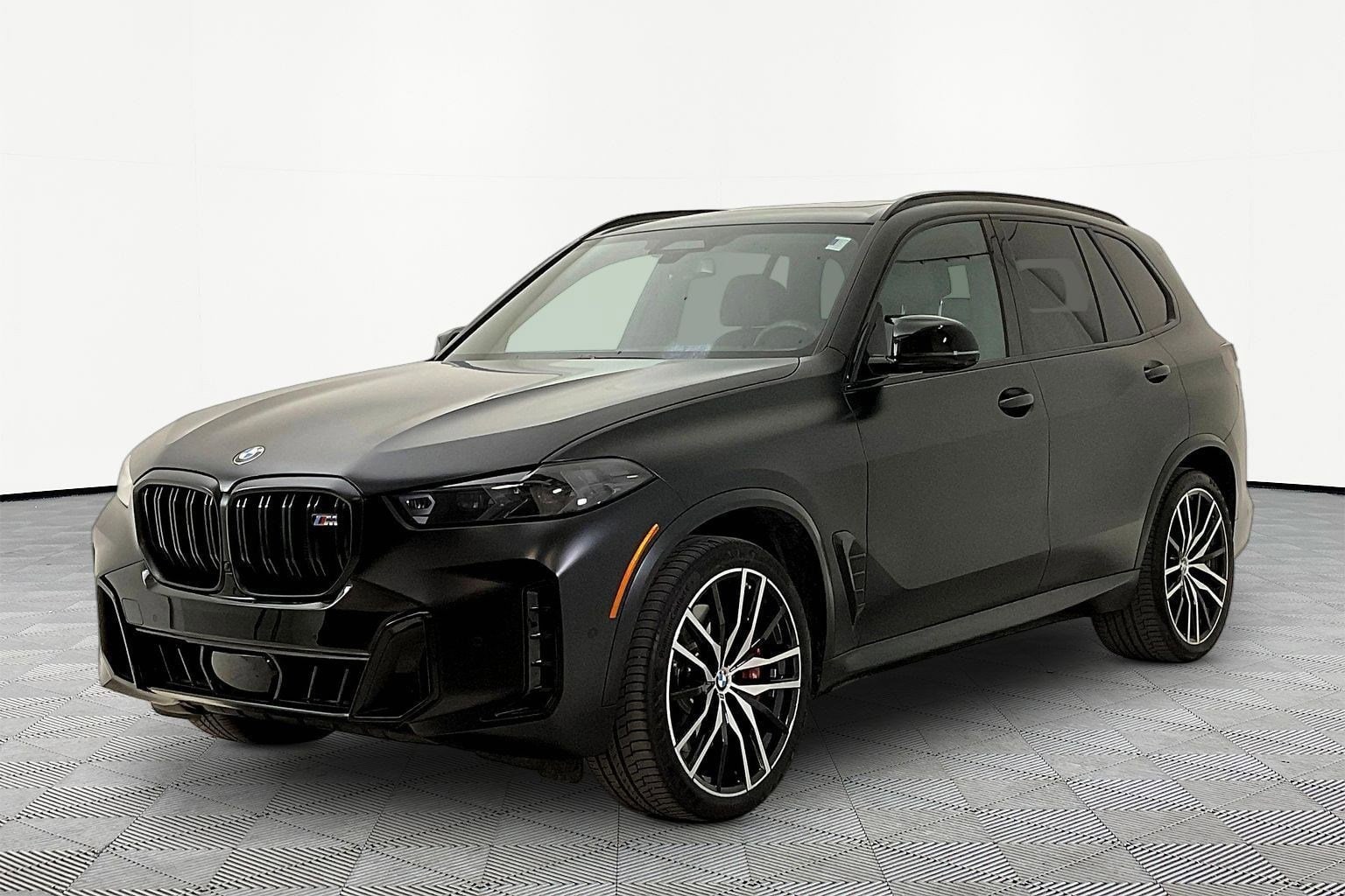 2024 BMW X5 M60i's photo