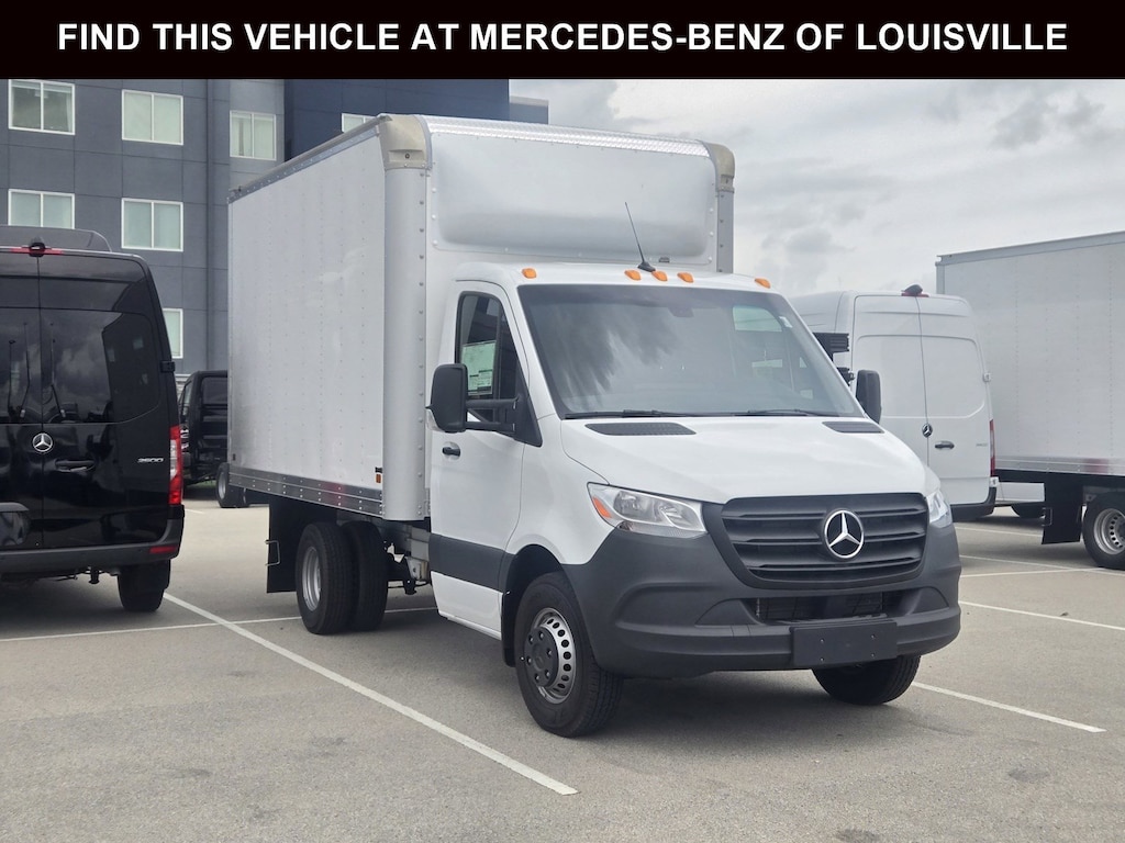 New 2024 Mercedes-Benz Sprinter 4500 Chassis Standard Roof Truck