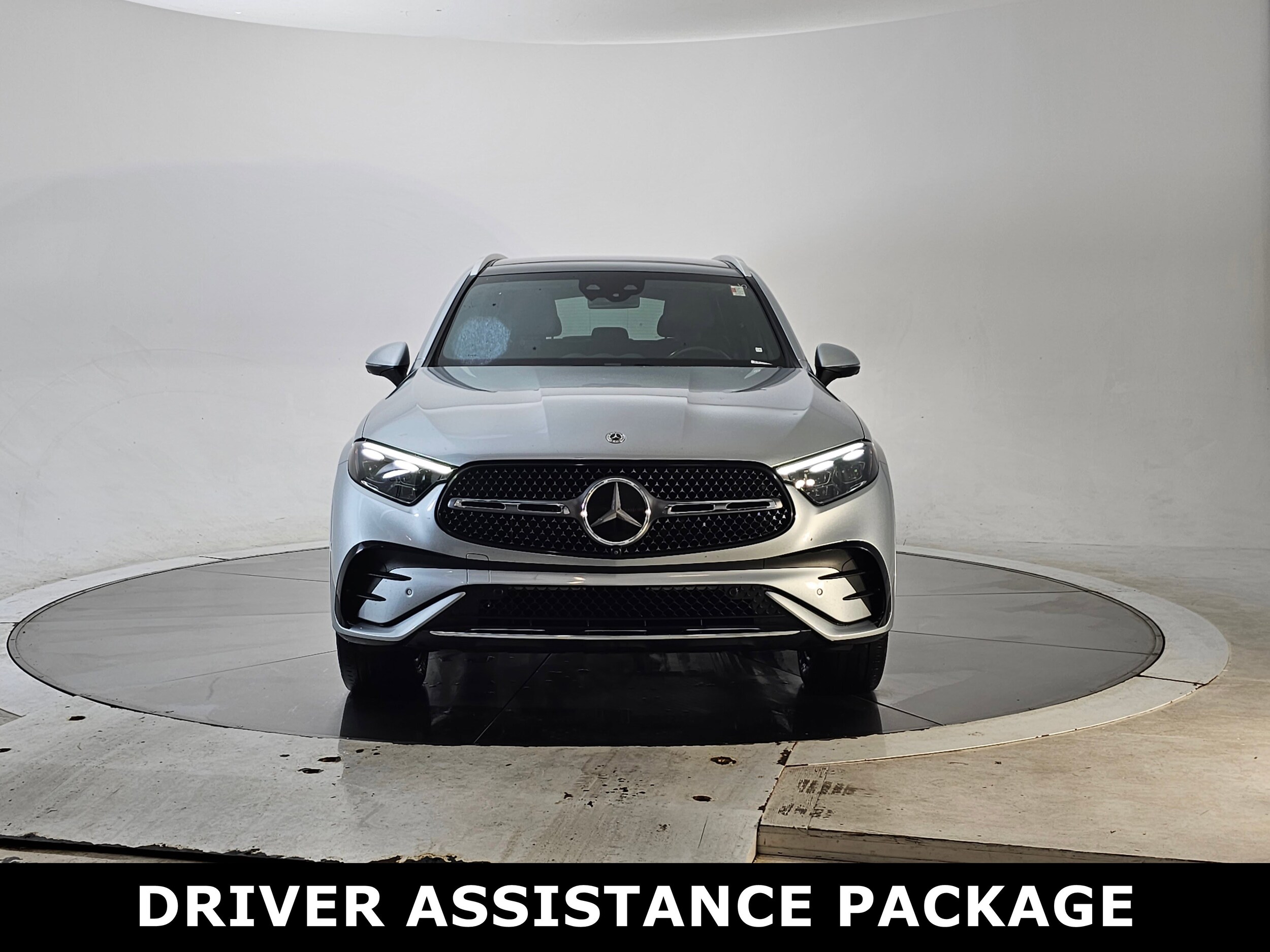 2023 Mercedes Benz GLC 300 4MATIC photo 4