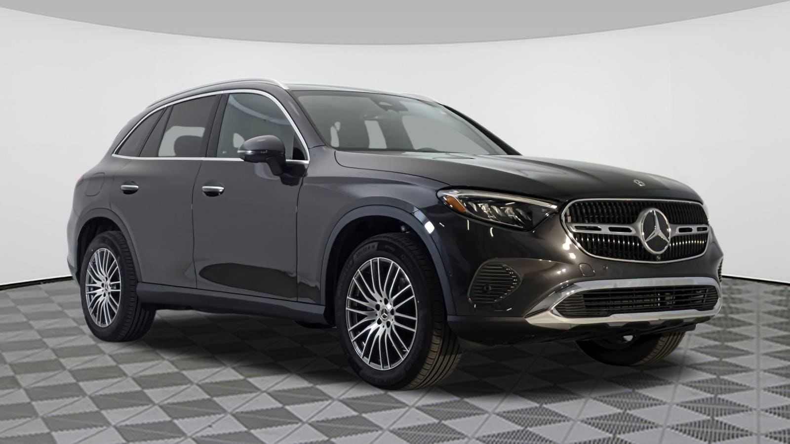 2025 Mercedes-Benz GLC