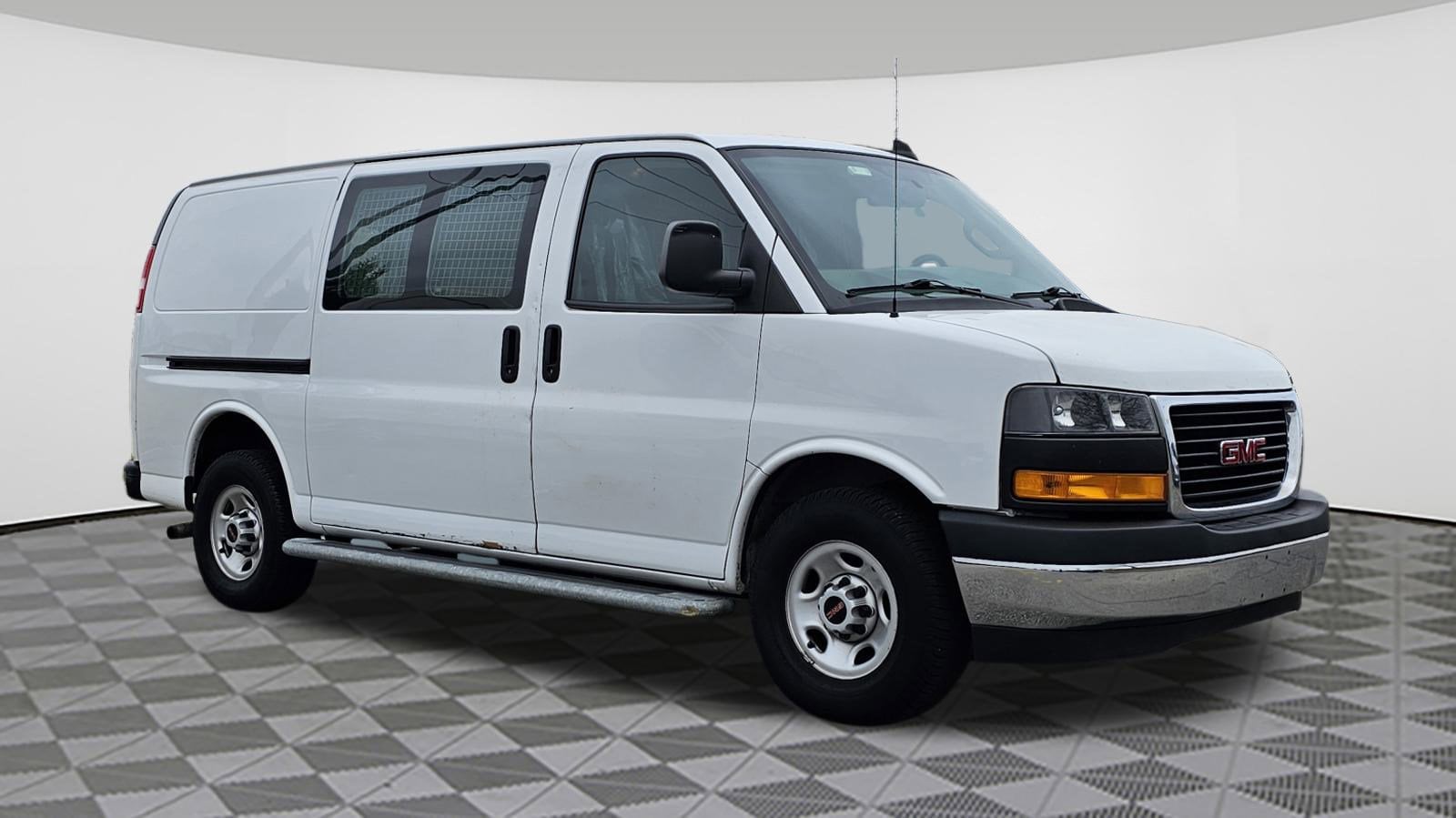 2020 GMC Savana Cargo Work Van's photo