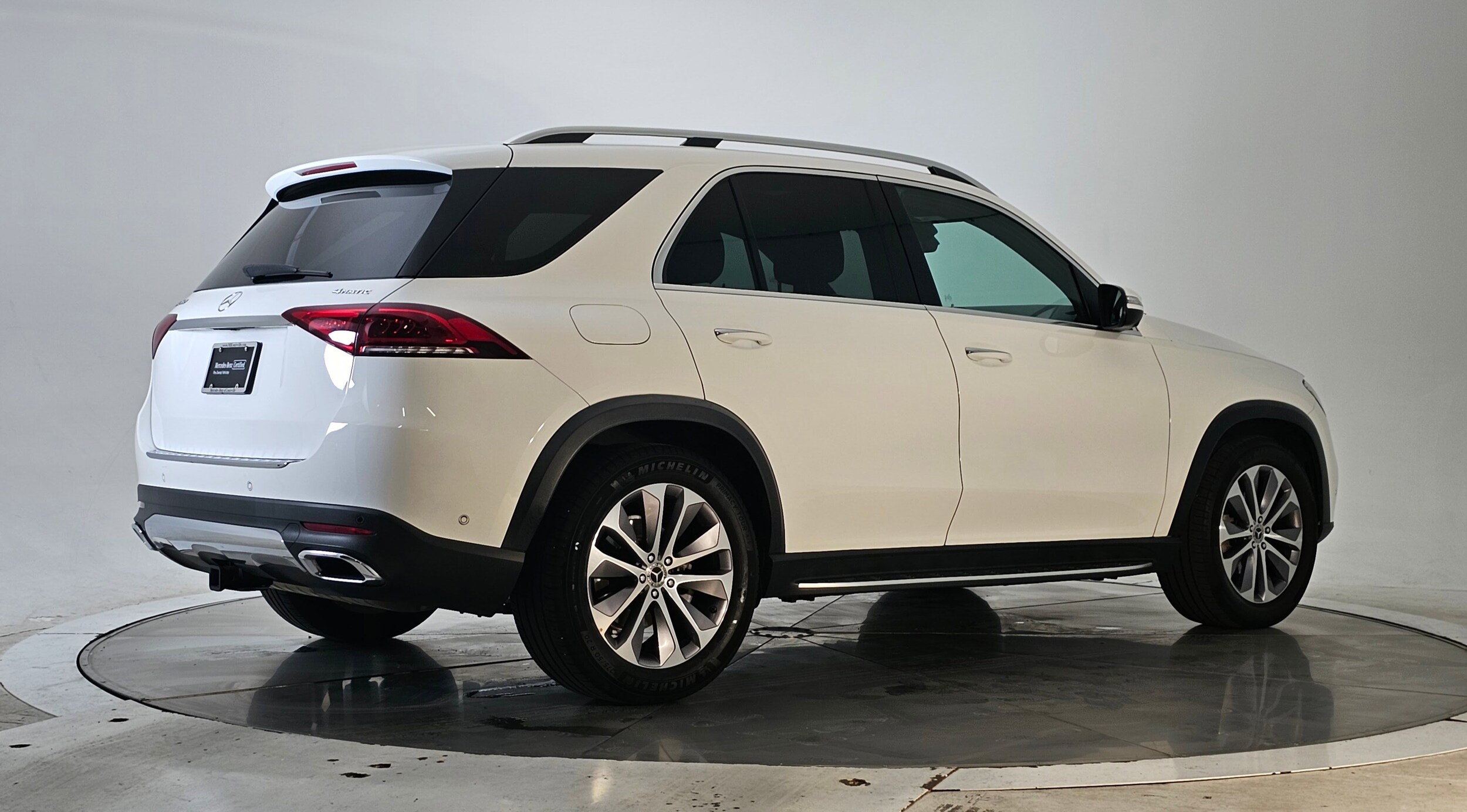 2022 Mercedes Benz GLE 350 4MATIC photo 2