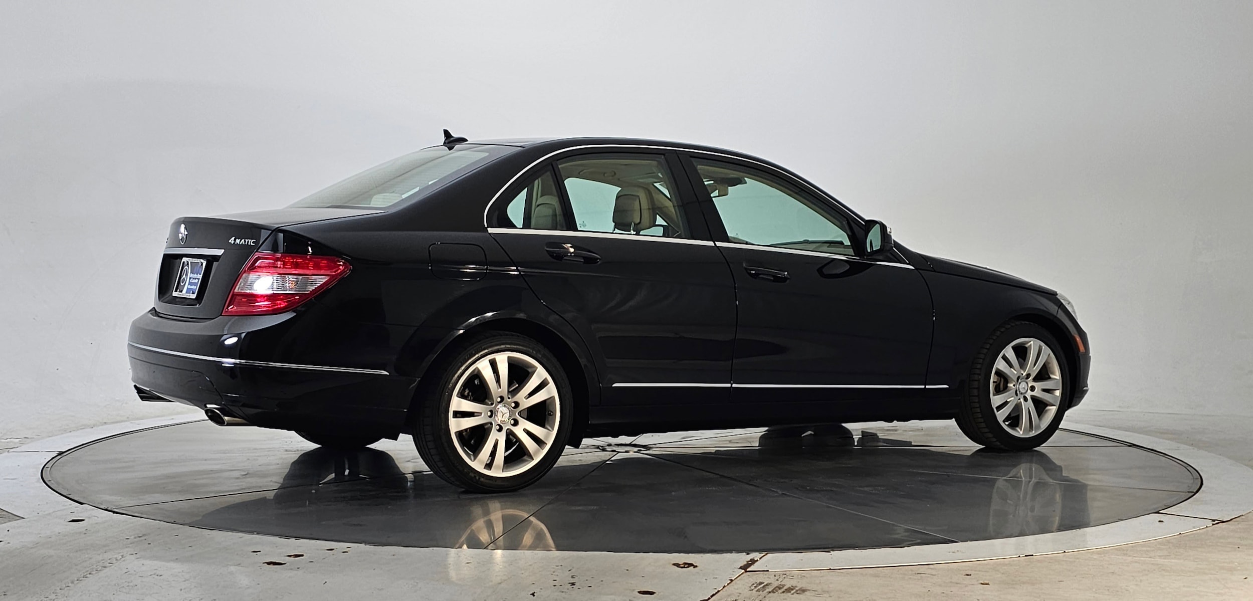 Used 2008 Mercedes-Benz C-Class C300 Luxury with VIN WDDGF81X18F181731 for sale in Louisville, KY