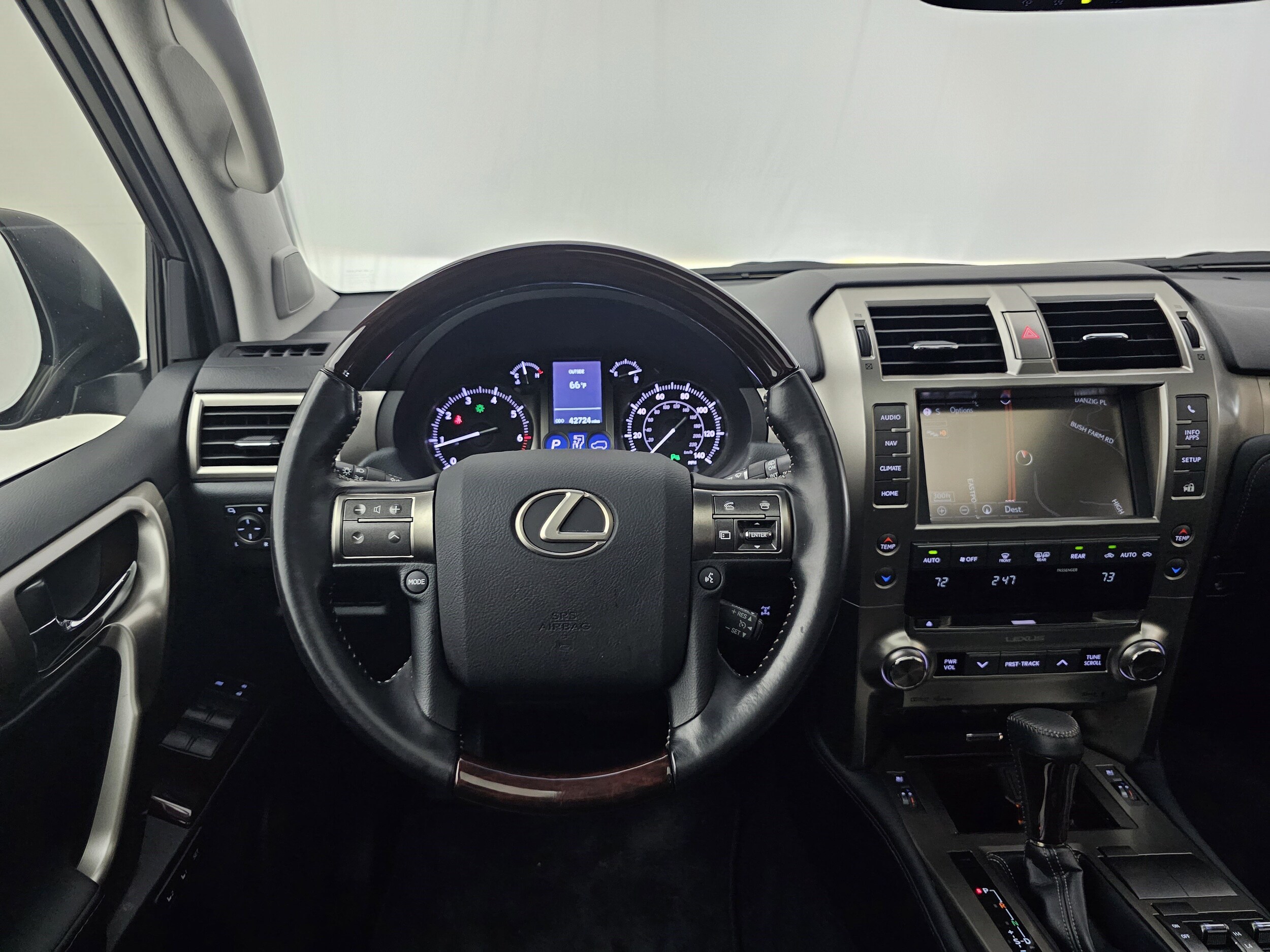 2019 Lexus GX 460 photo 3