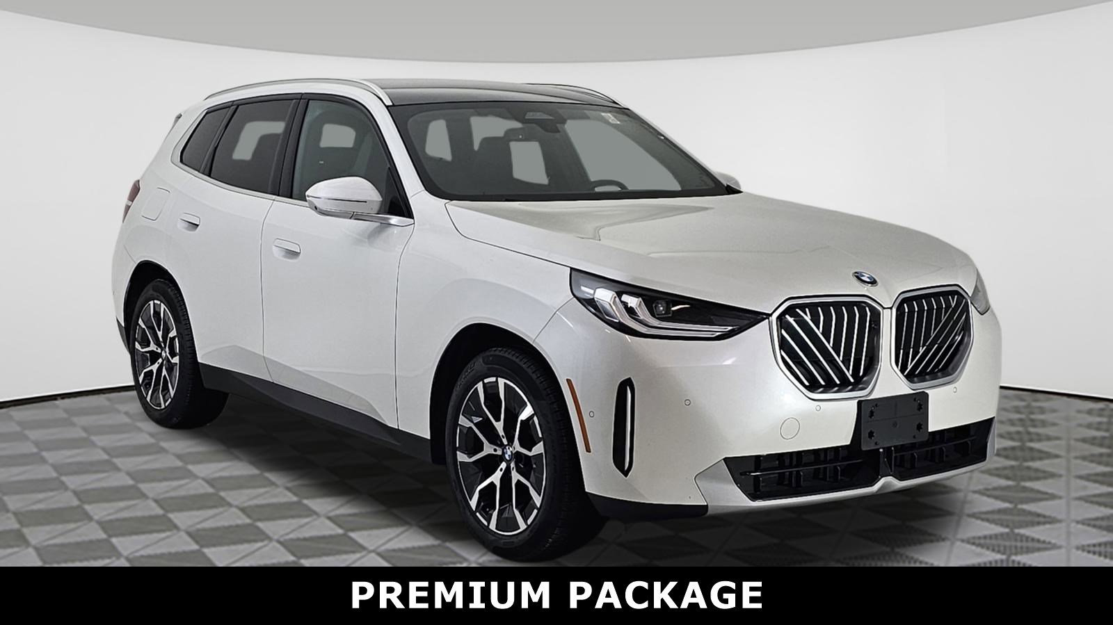 2025 BMW X3 30's photo