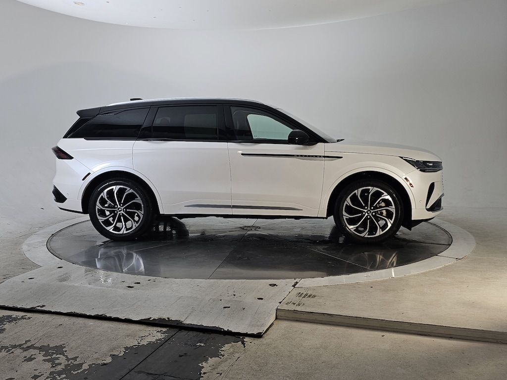 Used 2024 Lincoln Nautilus Reserve SUV