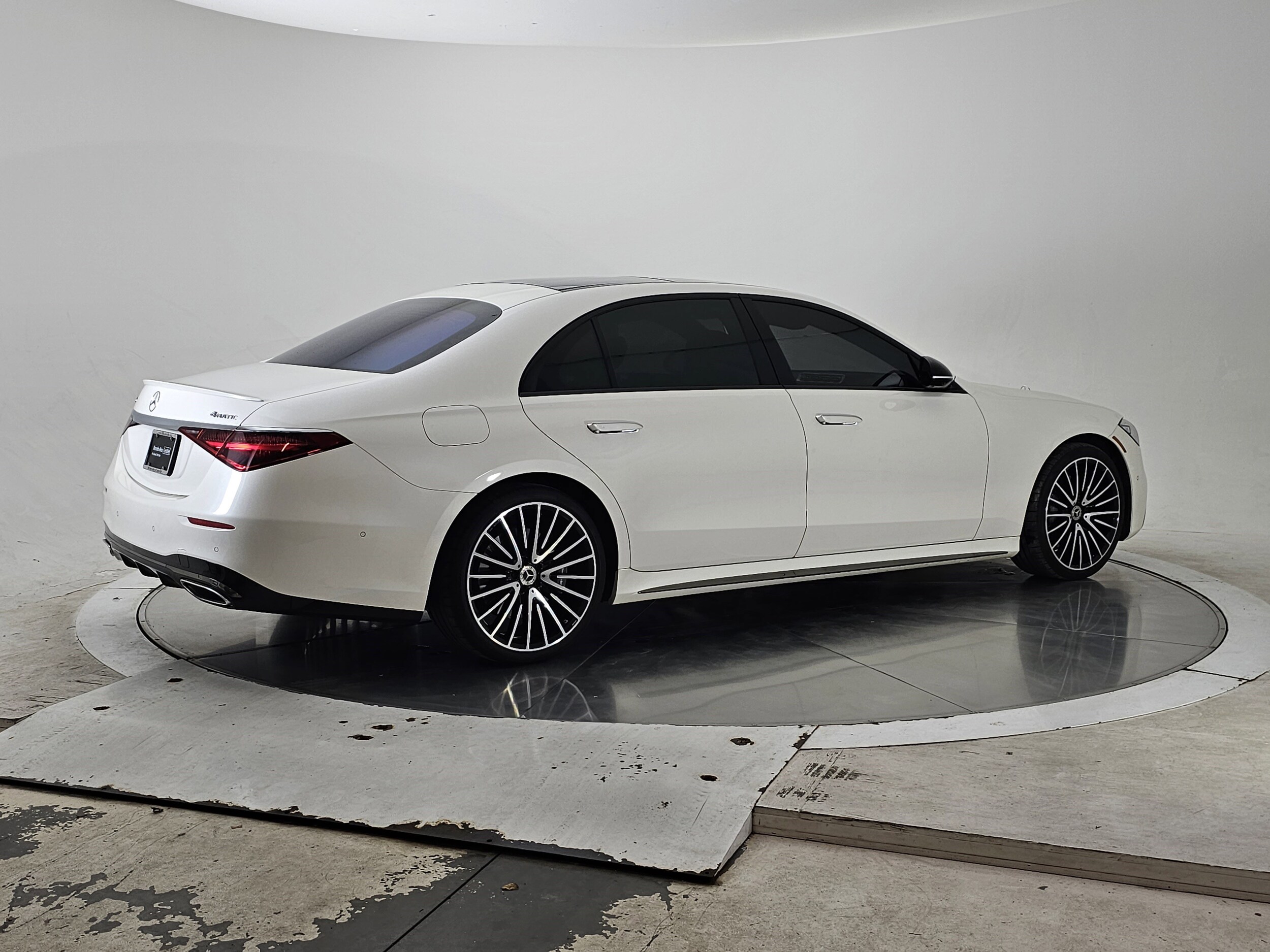 2023 Mercedes Benz S 580 photo 2