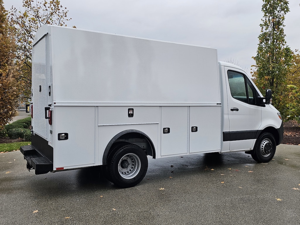 New 2024 Mercedes-Benz Sprinter 4500 Chassis Standard Roof Truck