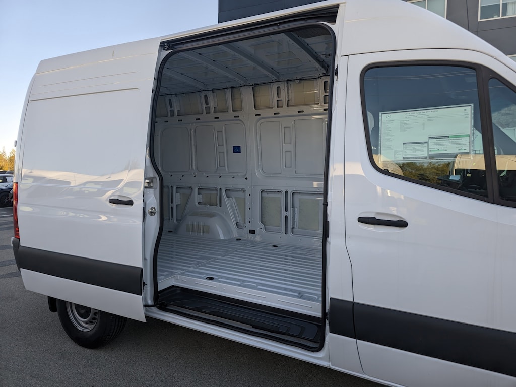 New 2024 Mercedes-Benz Sprinter 2500 Crew 144 WB Van