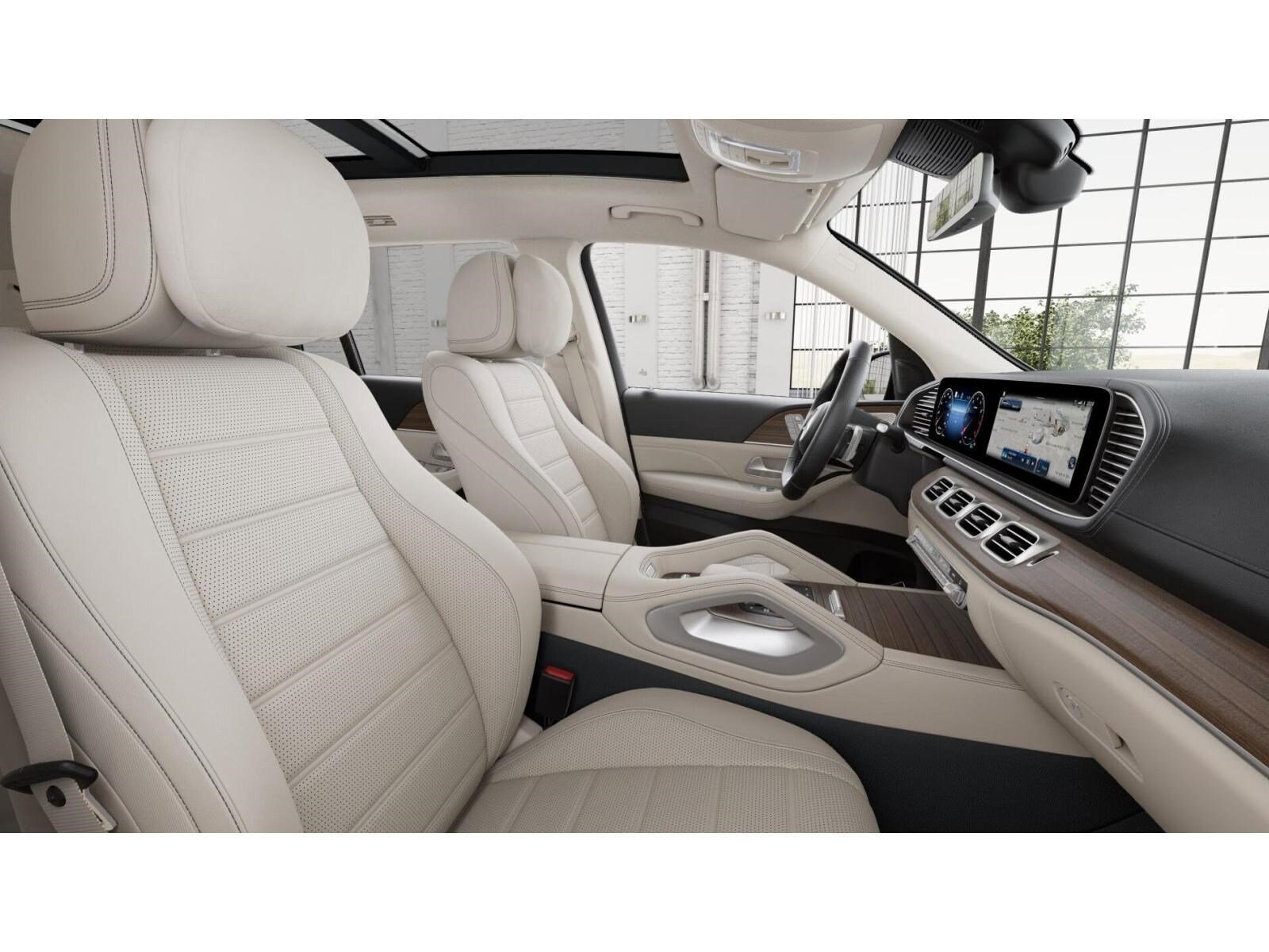 2026 Mercedes Benz GLS 450 4MATIC photo 3