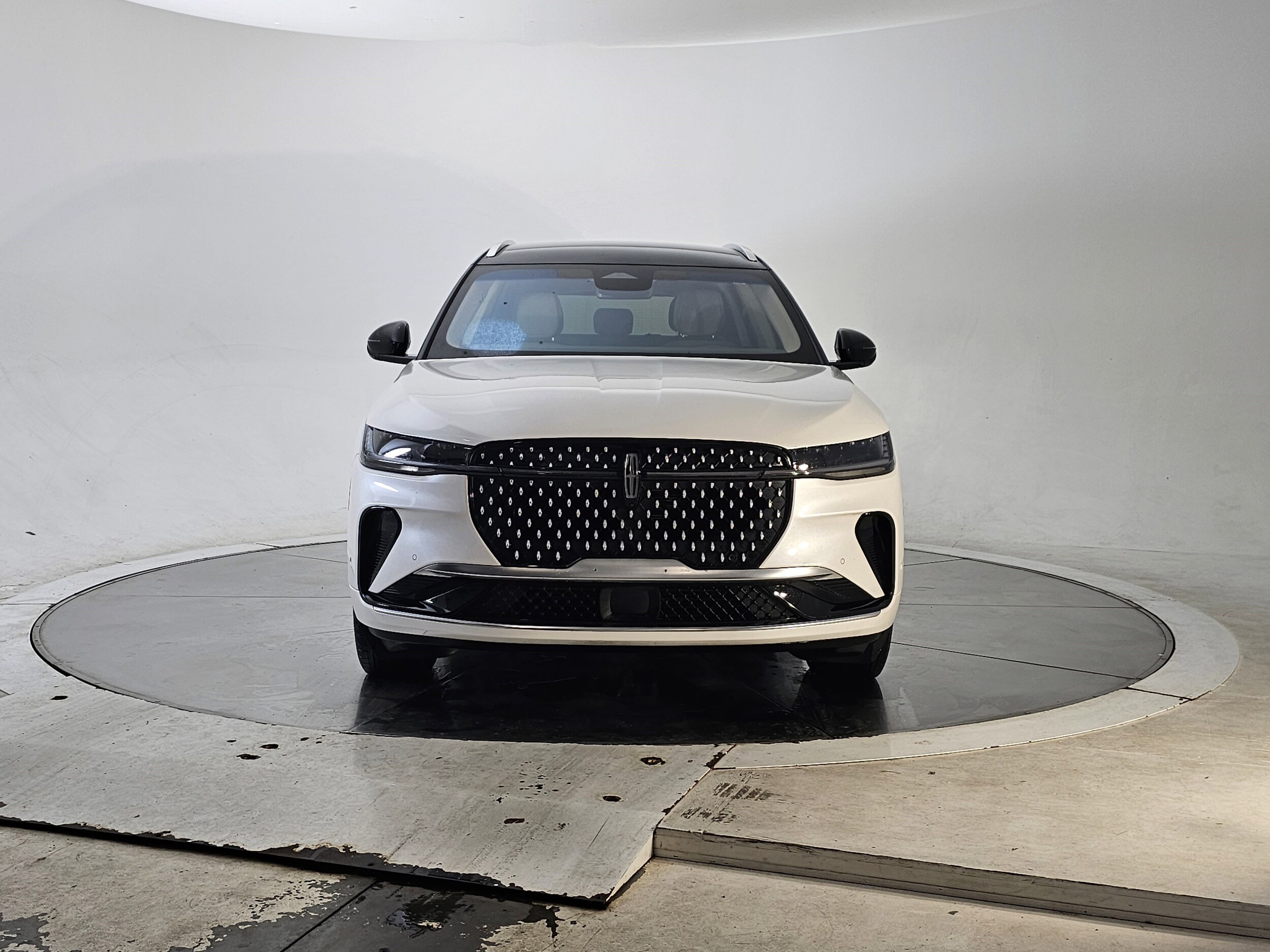 2024 Lincoln Nautilus Reserve photo 4