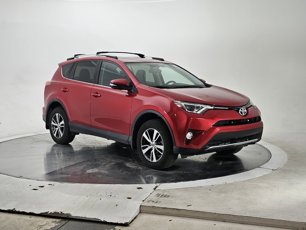 Used 2016 Toyota RAV4 XLE SUV