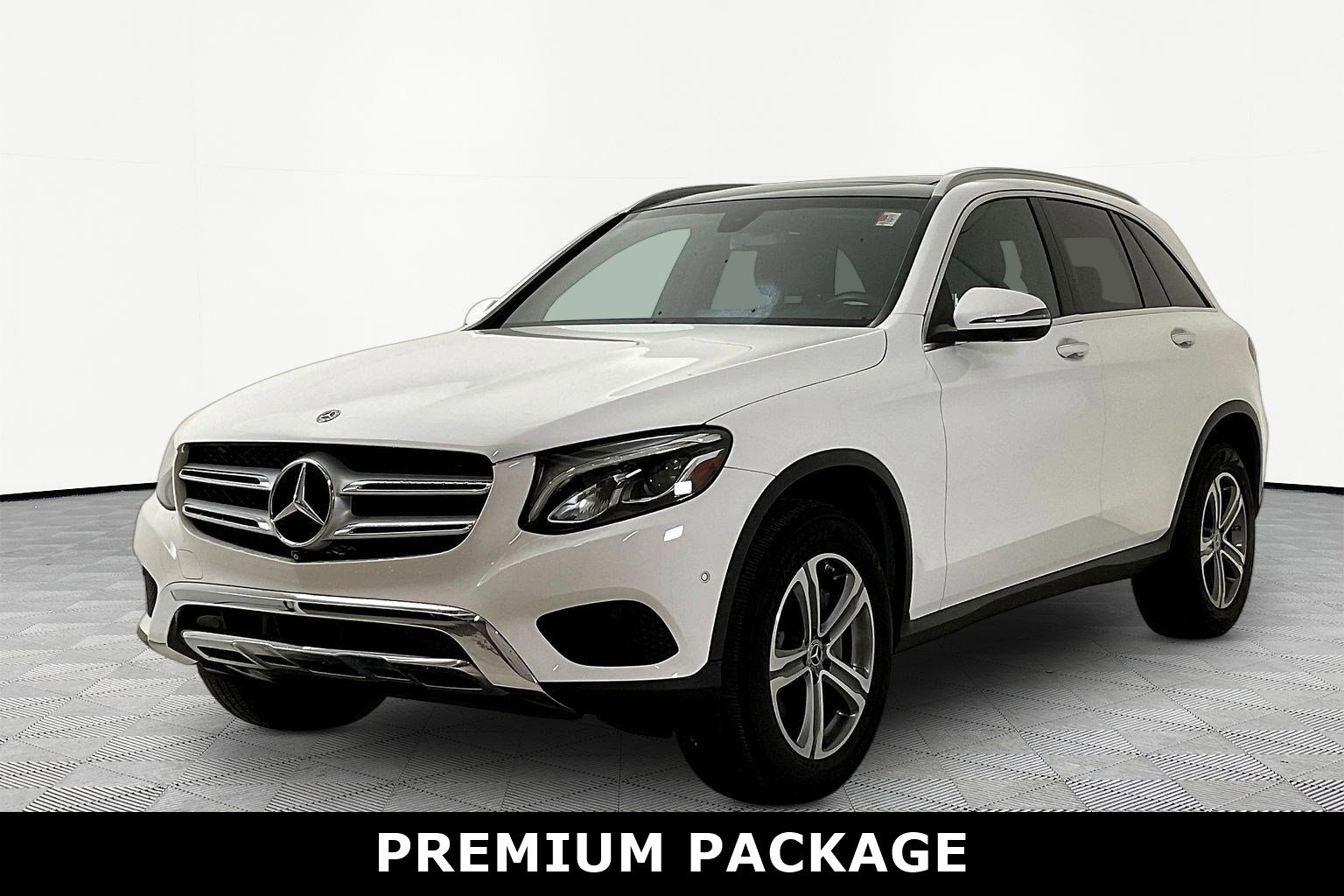 2019 Mercedes-Benz GLC GLC300 4MATIC's photo