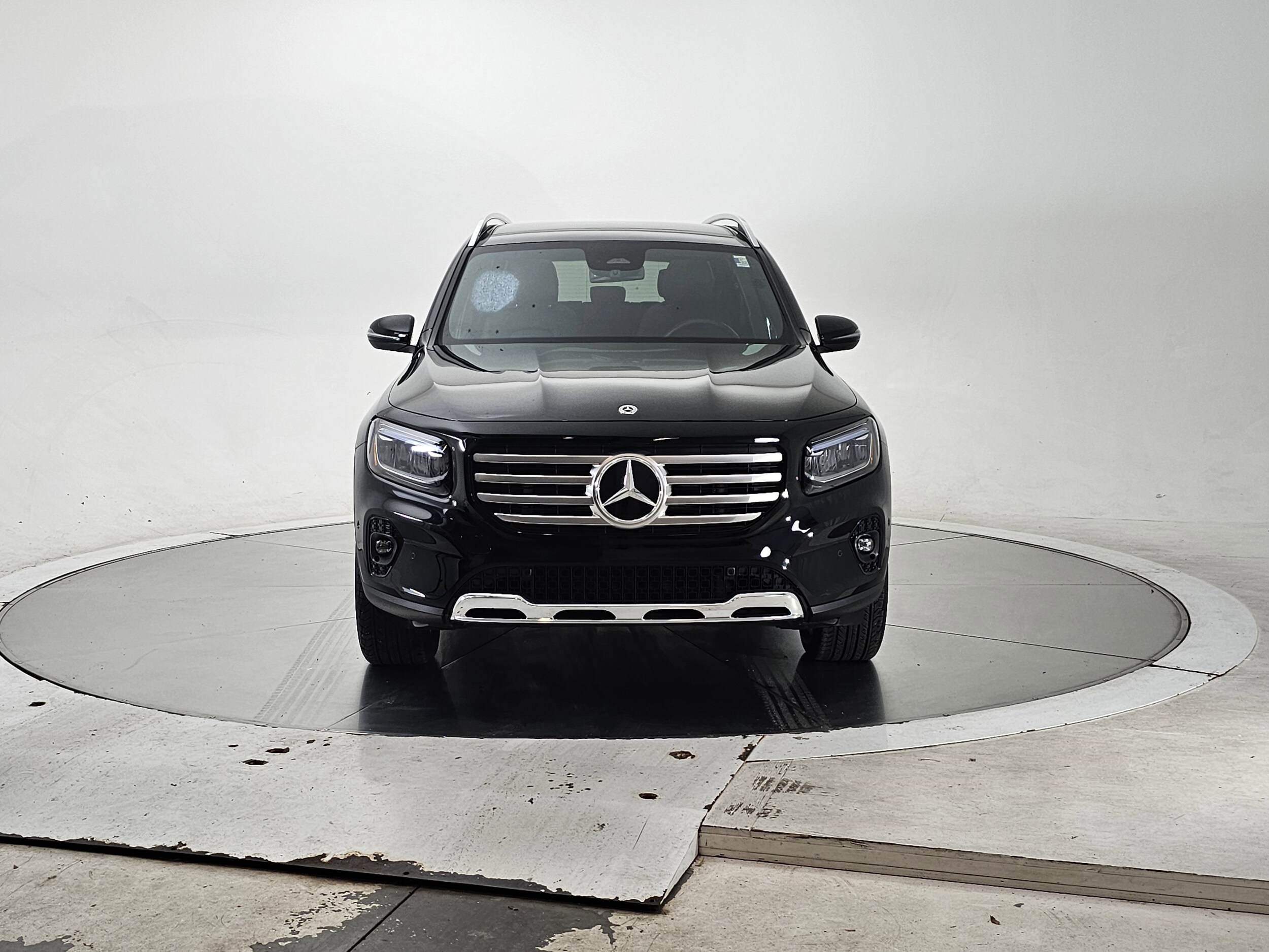 2025 Mercedes Benz GLB 250 4MATIC photo 4