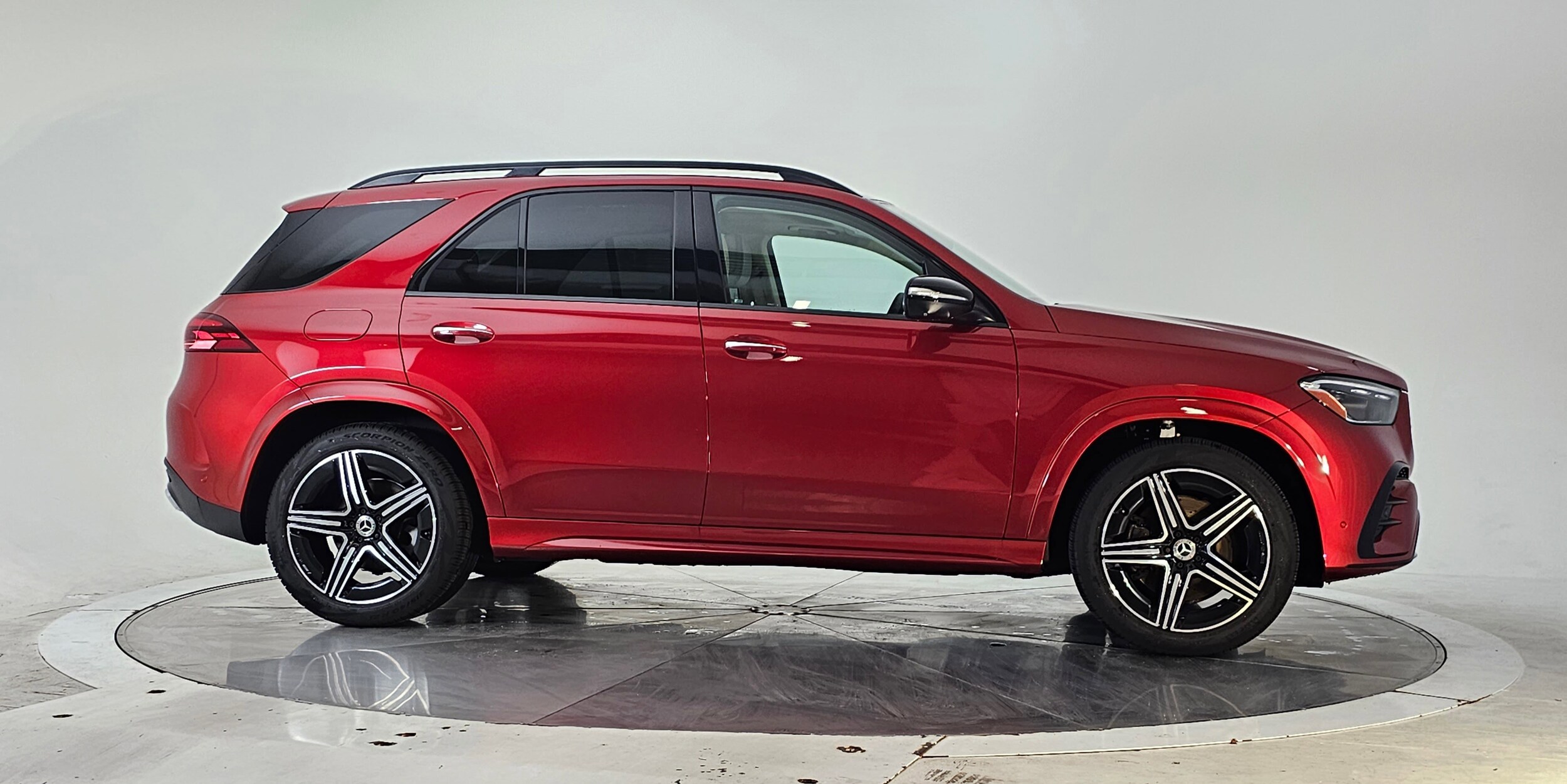 2024 Mercedes Benz GLE 350 4MATIC photo 2
