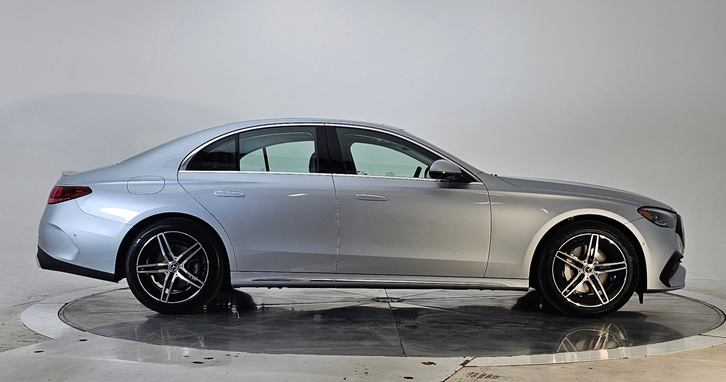 2026 Mercedes Benz E 350 photo 2